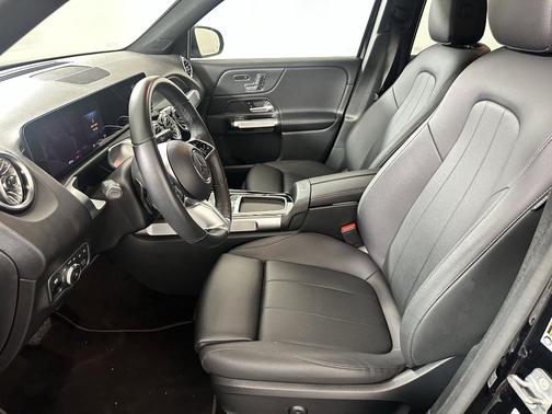 2024 Mercedes-Benz GLB 250 4MATIC