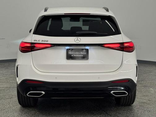 2025 Mercedes-Benz GLC 300 Base
