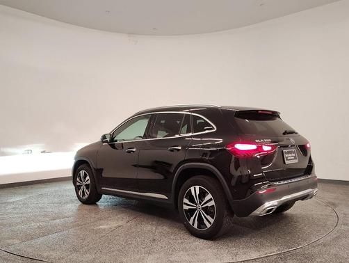 Black 2026 Mercedes-Benz GLA 250 4MATIC