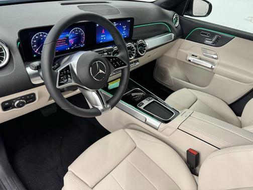 2025 Mercedes-Benz GLB 250 Base