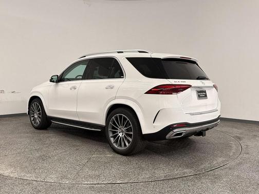 Polar White 2026 Mercedes-Benz GLE 450 4MATIC
