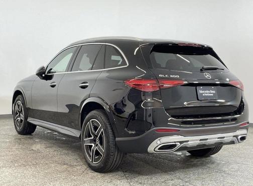 2026 Mercedes-Benz GLC 300 Base