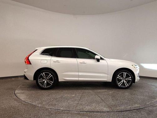 2018 Volvo XC60 T5 Momentum