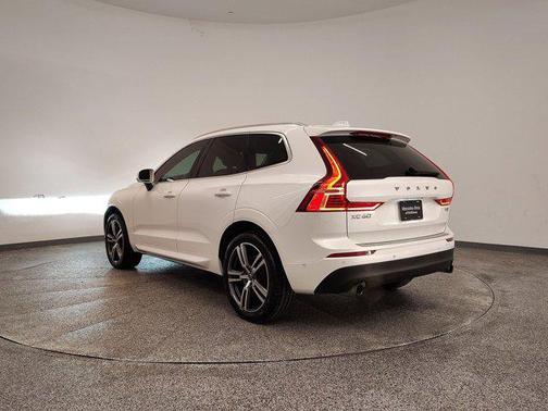 2018 Volvo XC60 T5 Momentum