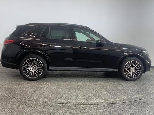 2025 Mercedes-Benz GLC 350e Base