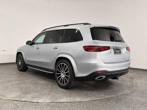 Cirrus Silver Metallic 2026 Mercedes-Benz GLS 450 4MATIC