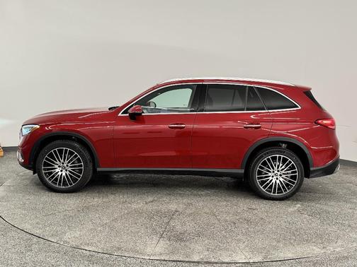 2025 Mercedes-Benz GLC 300 Base