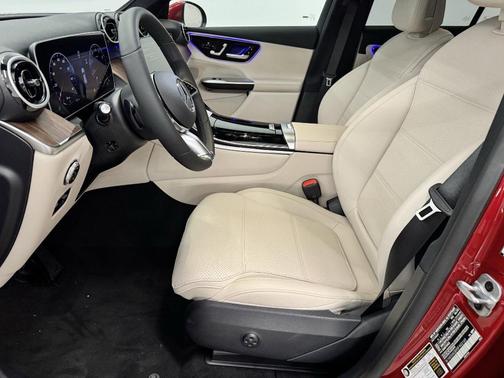 2025 Mercedes-Benz GLC 300 Base