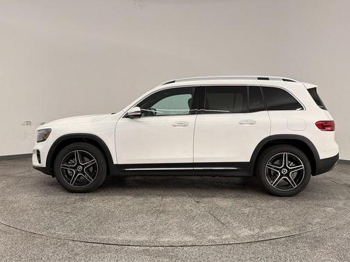 Polar White 2026 Mercedes-Benz GLB 250 Base