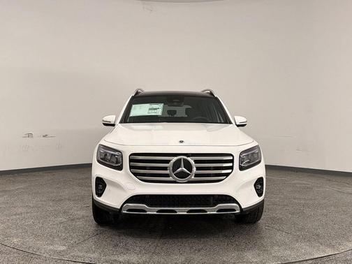 Polar White 2026 Mercedes-Benz GLB 250 Base