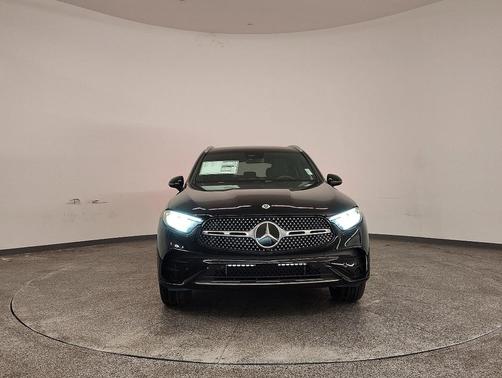 2026 Mercedes-Benz GLC 300 Base