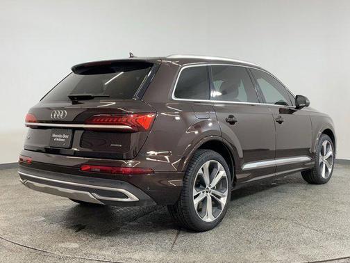 2022 Audi Q7 55 Premium Plus