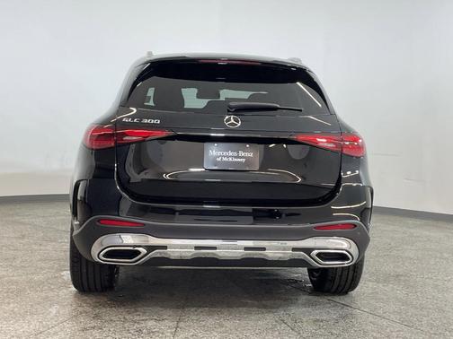 2025 Mercedes-Benz GLC 300 Base