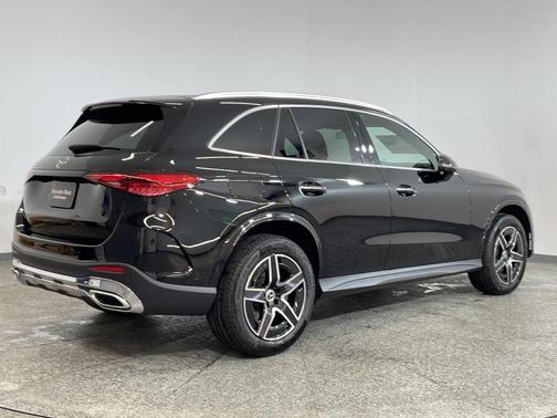 2025 Mercedes-Benz GLC 300 Base