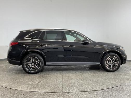 2025 Mercedes-Benz GLC 300 Base