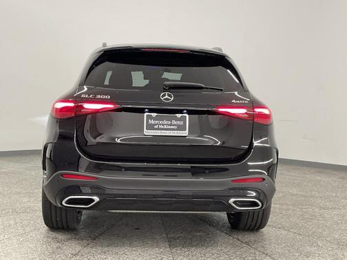 2026 Mercedes-Benz GLC 300 4MATIC