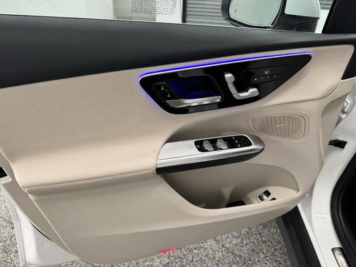 2025 Mercedes-Benz GLC 350e Base