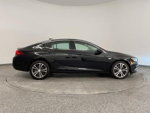 2019 Buick Regal Sportback FWD Preferred II