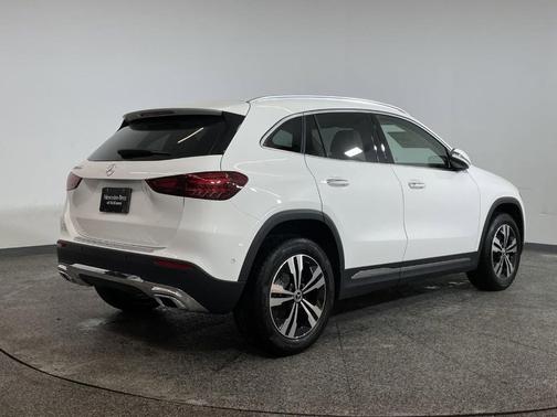 2025 Mercedes-Benz GLA 250 Base