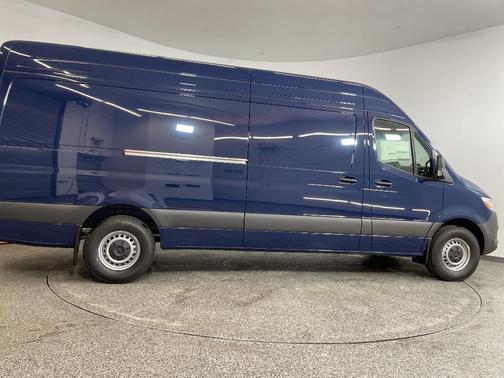 2025 Mercedes-Benz Sprinter 2500 High Roof