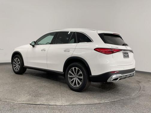 2026 Mercedes-Benz GLC 300 Base