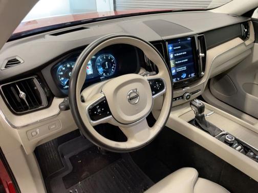 2018 Volvo XC60 T5 Inscription