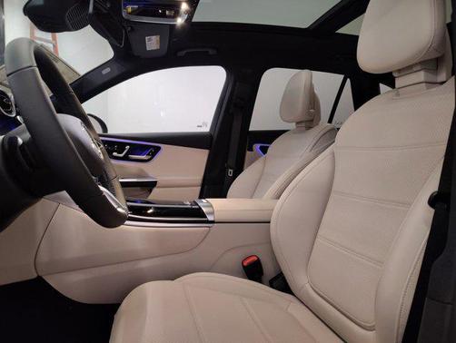 2026 Mercedes-Benz GLC 300 4MATIC