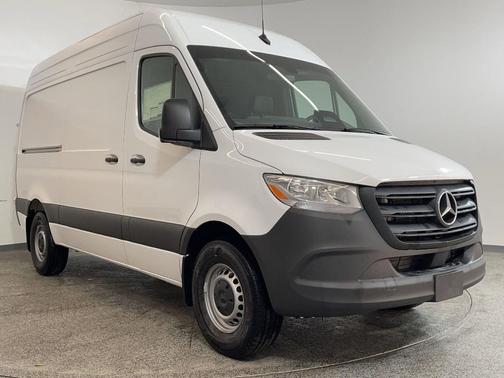 2025 Mercedes-Benz Sprinter 2500 Standard Roof