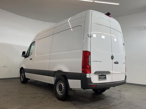 2025 Mercedes-Benz Sprinter 2500 Standard Roof