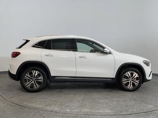 2025 Mercedes-Benz GLA 250 Base