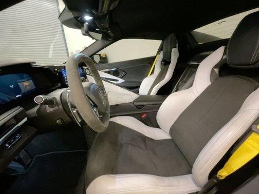 2023 Chevrolet Corvette Stingray w/2LT