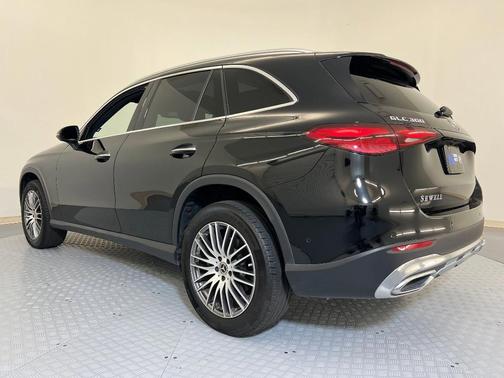 2024 Mercedes-Benz GLC 300 Base