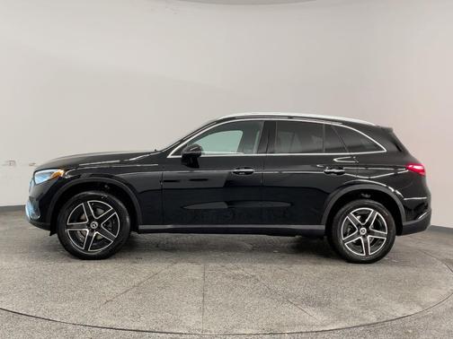 2026 Mercedes-Benz GLC 300 4MATIC