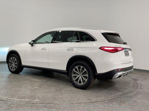 2026 Mercedes-Benz GLC 300 Base