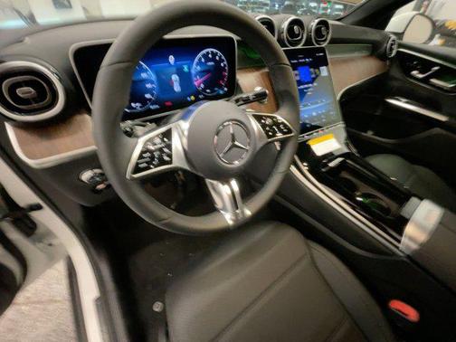 2026 Mercedes-Benz GLC 300 Base