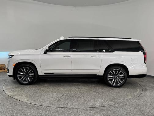2022 Cadillac Escalade ESV Sport Platinum