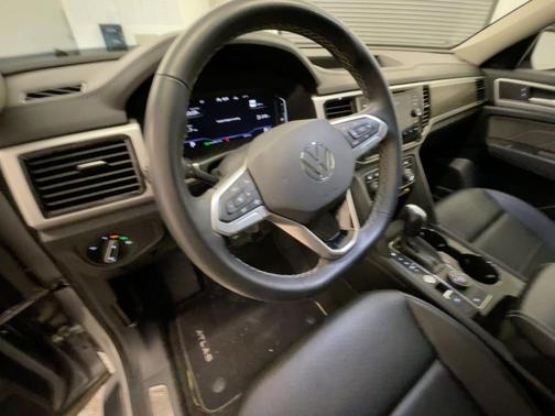 2022 Volkswagen Atlas 3.6L SE w/Technology