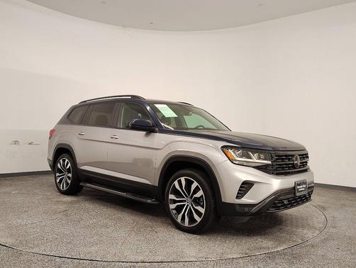 2022 Volkswagen Atlas 3.6L SE w/Technology