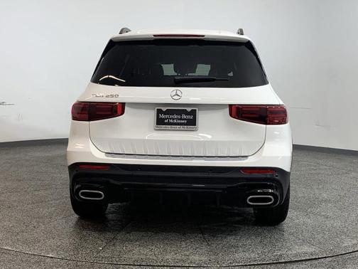 2025 Mercedes-Benz GLB 250 Base