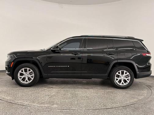 Diamond Black Crystal Pearlcoat 2022 Jeep Grand Cherokee L Limited