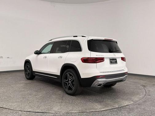 Polar White 2026 Mercedes-Benz GLB 250 Base