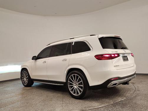 2025 Mercedes-Benz GLS 450 4MATIC