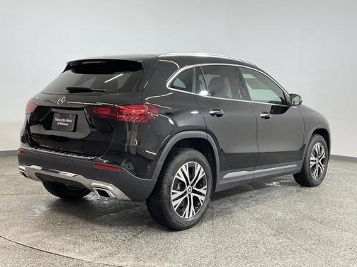 2025 Mercedes-Benz GLA 250 Base