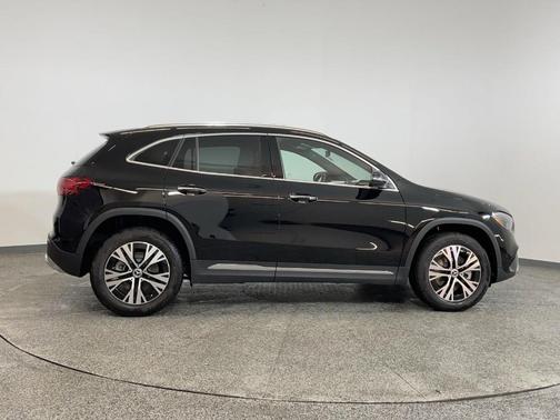2025 Mercedes-Benz GLA 250 Base