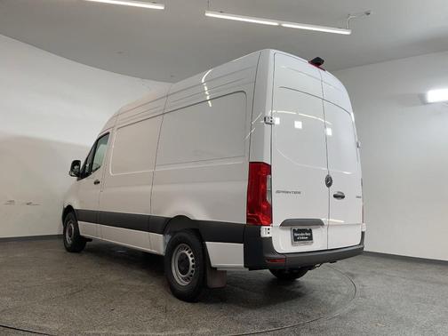 2025 Mercedes-Benz Sprinter 2500 Standard Roof