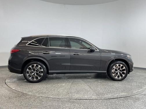2025 Mercedes-Benz GLC 350e Base