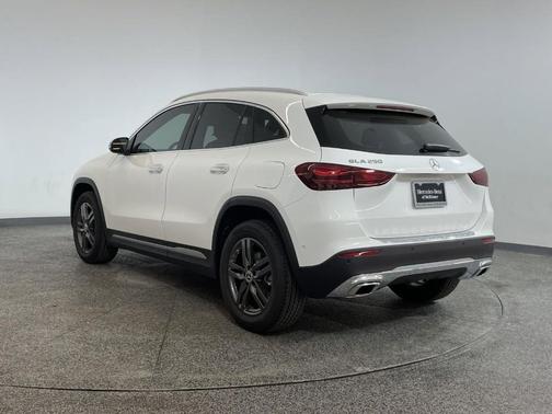 2025 Mercedes-Benz GLA 250 Base