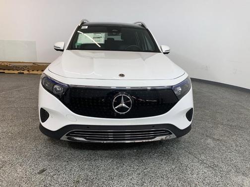 2024 Mercedes-Benz EQB 250 Base