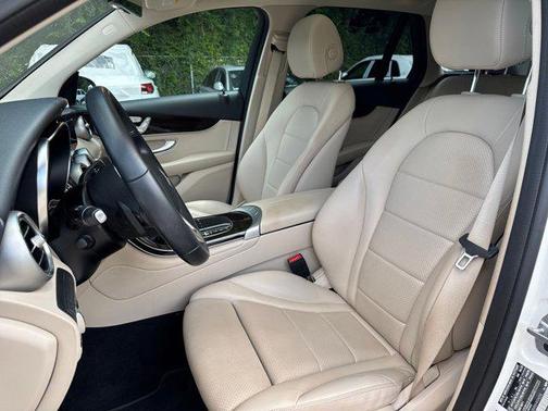 2022 Mercedes-Benz GLC 300 Base