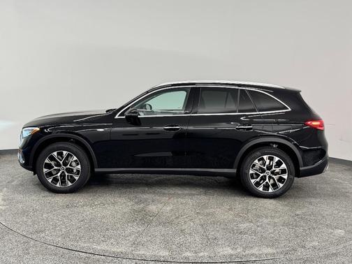 2025 Mercedes-Benz GLC 350e Base